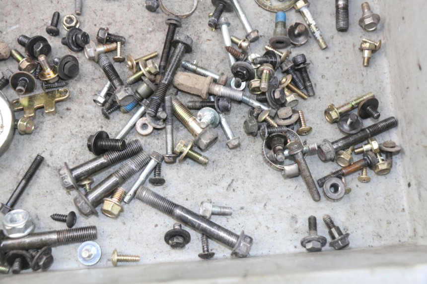 photo de SCHRAUBEN SYM JOYMAX 250 (2013 - 2017) - Zoom auf Gebrauchszustand