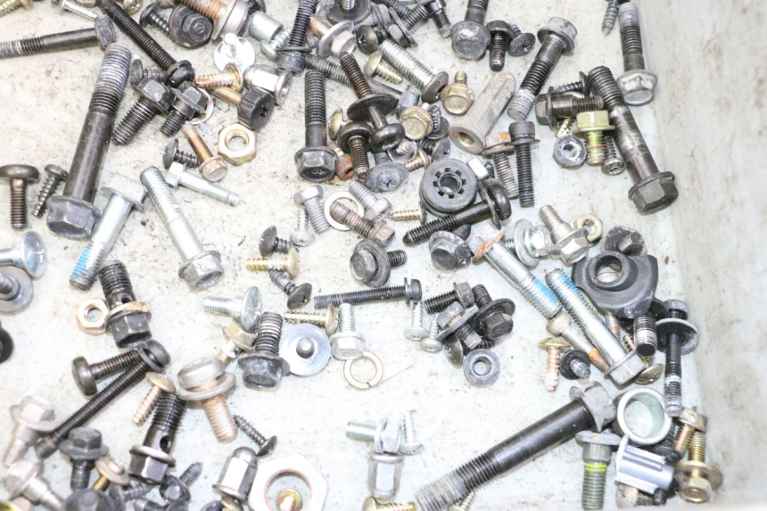 photo de SCHRAUBEN SYM JOYMAX 125 (2010 - 2017) - Alternative Perspektive