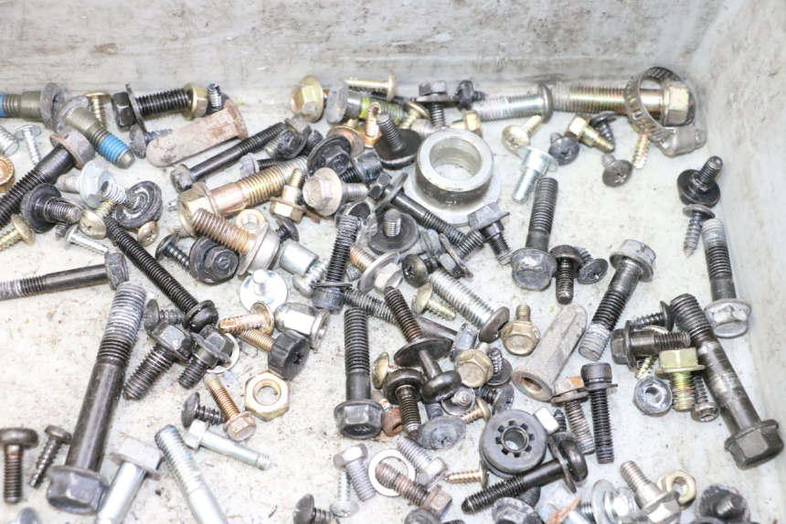 photo de SCHRAUBEN SYM JOYMAX 125 (2010 - 2017) - Technische Nahaufnahme