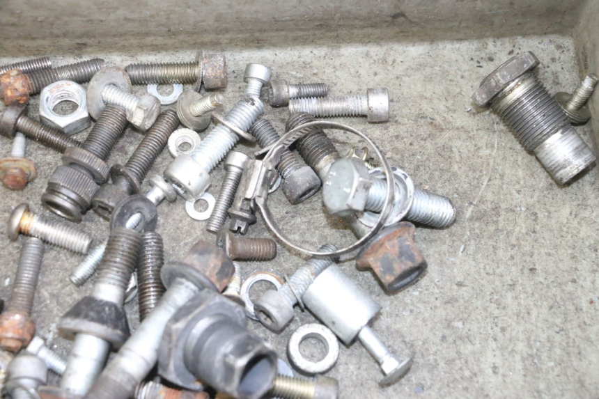 photo de SCHRAUBEN BMW K 75 RT 750 (1989 - 1997) - Technische Nahaufnahme