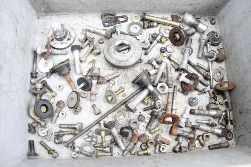 photo de SCHRAUBEN BMW K100 1000 (1982 - 1990) - Hauptansicht