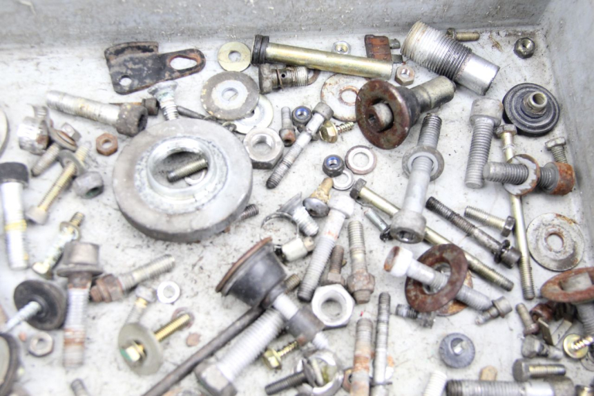 photo de SCHRAUBEN BMW K100 1000 (1982 - 1990) - Alternative Perspektive