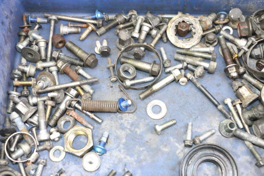 photo de SCHRAUBENBEUTEL KAWASAKI ZR7 ZR-7 S 750 (1999 - 2004) - Detailansicht des Bauteils