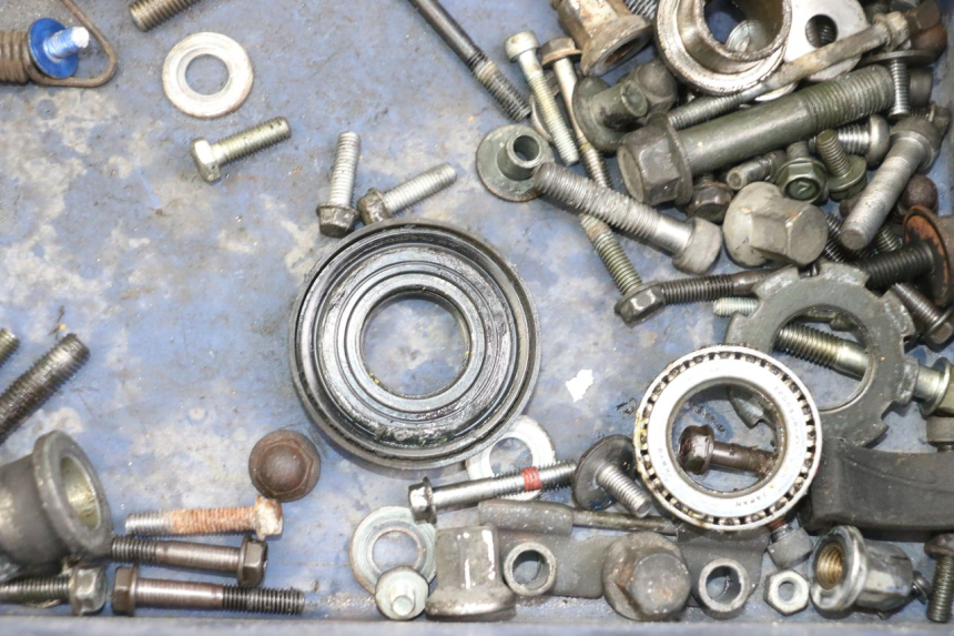 photo de SCHRAUBENBEUTEL KAWASAKI ZR7 ZR-7 S 750 (1999 - 2004) - Zoom auf Gebrauchszustand