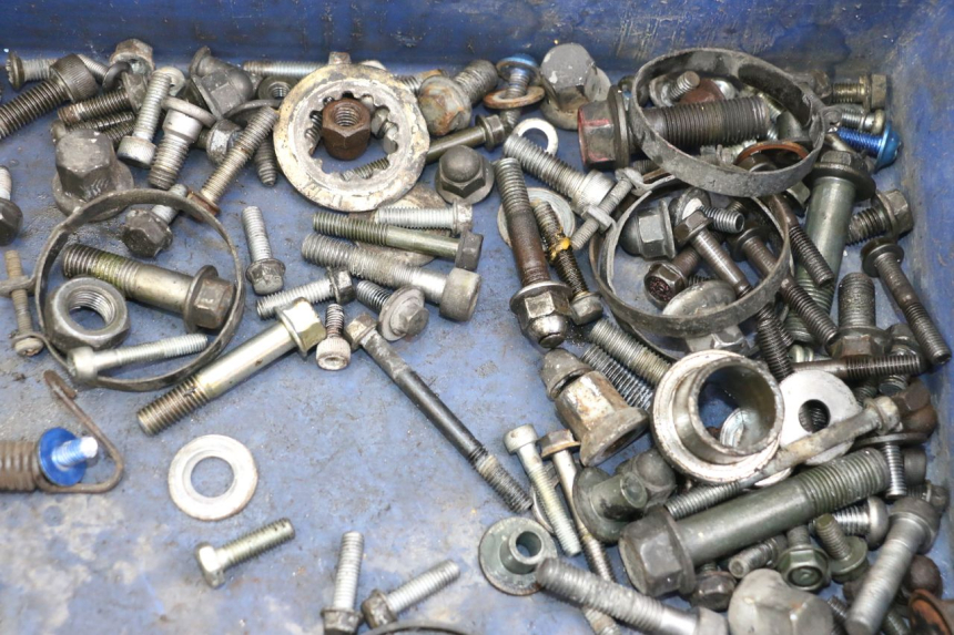 photo de SCHRAUBENBEUTEL KAWASAKI ZR7 ZR-7 S 750 (1999 - 2004) - Alternative Perspektive