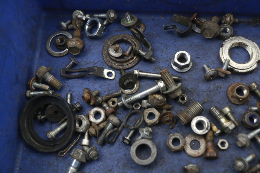 photo de SCHRAUBEN KAWASAKI KDX 125 (1990 - 1991) - Detailansicht des Bauteils