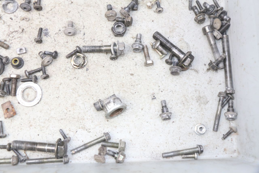 photo de SCHRAUBENBEUTEL PEUGEOT KISBEE 2T 50 (2010 - 2017) - Zoom auf Gebrauchszustand