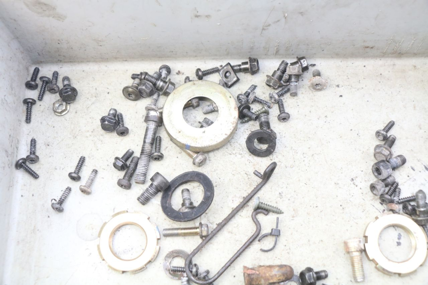 photo de SCHRAUBENBEUTEL PEUGEOT KISBEE 2T 50 (2010 - 2017) - Alternative Perspektive