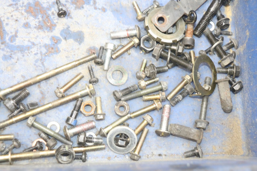 photo de SCHRAUBENBEUTEL PEUGEOT KISBEE 2T 50 (2010 - 2017) - Zoom auf Gebrauchszustand