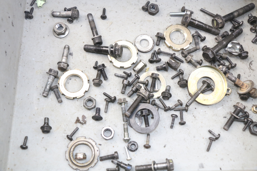 photo de SCHRAUBENBEUTEL PEUGEOT KISBEE 4T 50 (2018 - 2022) - Alternative Perspektive