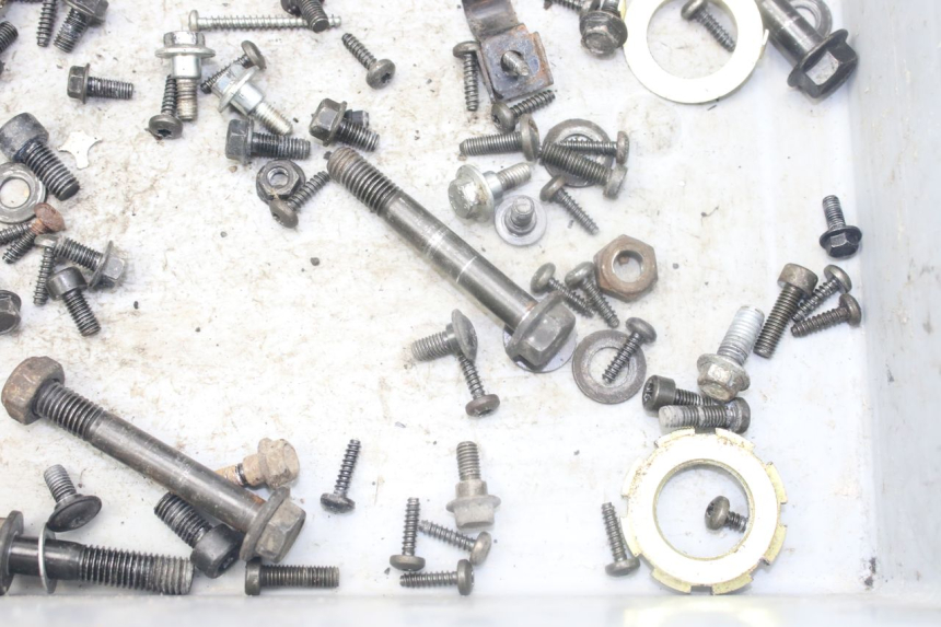 photo de SCHRAUBENBEUTEL PEUGEOT KISBEE 4T 50 (2010 - 2017) - Zoom auf Gebrauchszustand