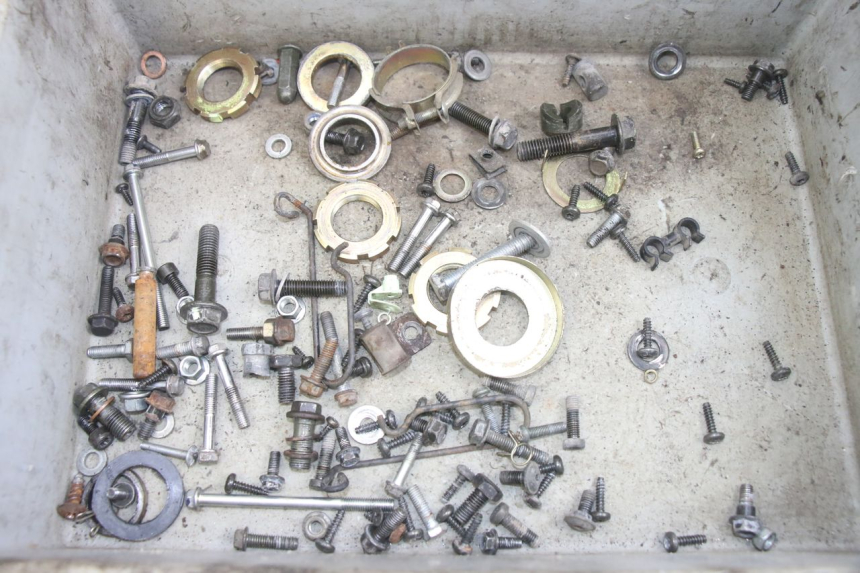 photo de SCHRAUBENBEUTEL PEUGEOT KISBEE 4T 50 (2010 - 2017) - Hauptansicht