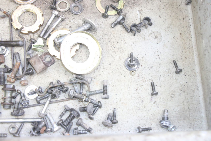 photo de SCHRAUBENBEUTEL PEUGEOT KISBEE 4T 50 (2010 - 2017) - Zoom auf Gebrauchszustand