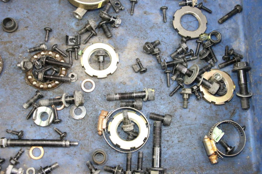 photo de SCHRAUBENBEUTEL PEUGEOT KISBEE 4T 50 (2018 - 2022) - Zoom auf Gebrauchszustand