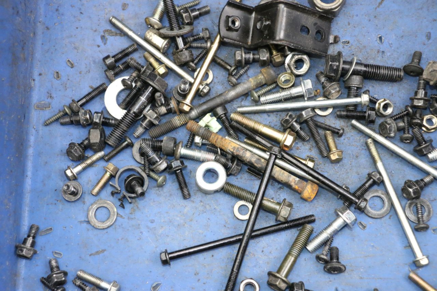 photo de SCHRAUBENBEUTEL PEUGEOT KISBEE 4T 50 (2018 - 2022) - Zoom auf Gebrauchszustand