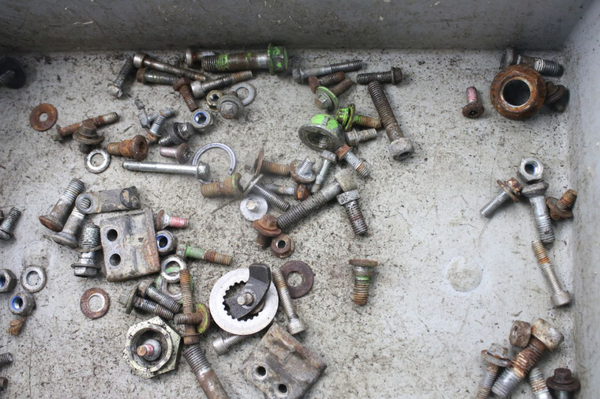 photo de SCHRAUBENBEUTEL KAWASAKI KX 250 (1994 - 1998) - Technische Nahaufnahme