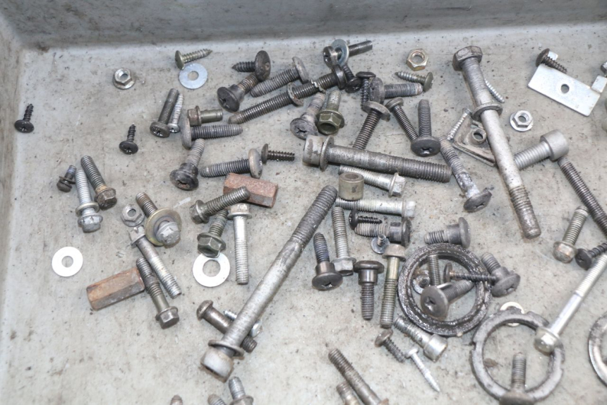 photo de SCHRAUBEN PIAGGIO LIBERTY 4T 50 (2009 - 2015) - Alternative Perspektive