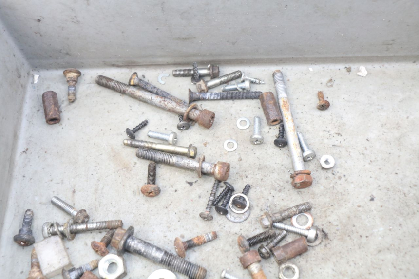 photo de SCHRAUBENBEUTEL PIAGGIO LIBERTY 4T 50 (2004 - 2008) - Zoom auf Gebrauchszustand