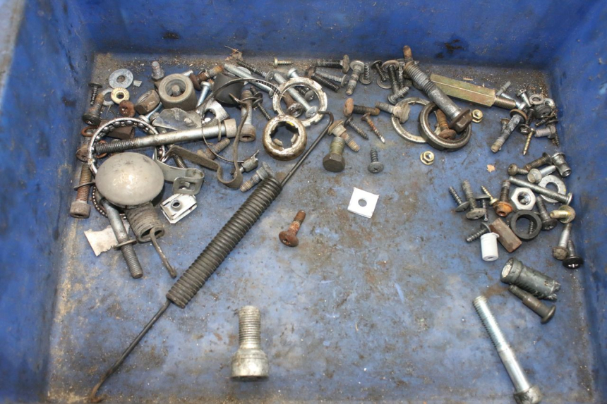 photo de SCHRAUBENBEUTEL PIAGGIO LIBERTY 4T 50 (2004 - 2008) - Hauptansicht