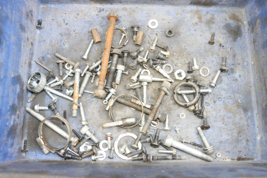 photo de SCHRAUBEN PIAGGIO LIBERTY 4T 50 (2018 - 2021) - Hauptansicht