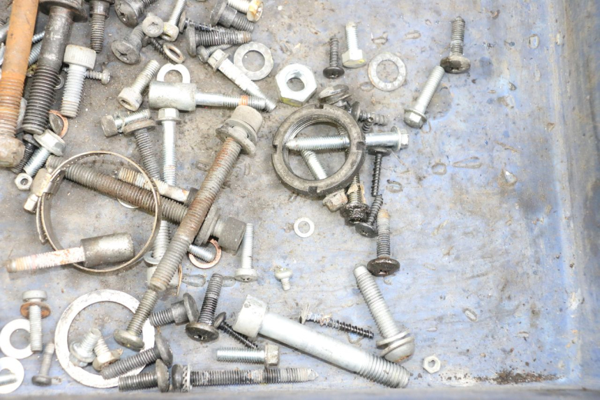 photo de SCHRAUBEN PIAGGIO LIBERTY 4T 50 (2018 - 2021) - Zoom auf Gebrauchszustand