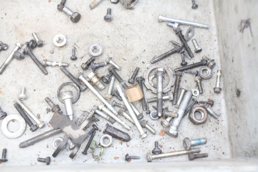 photo de SCHRAUBENBEUTEL PEUGEOT LUDIX 2 PRO 4T 50 (2008 - 2013) - Zoom auf Gebrauchszustand