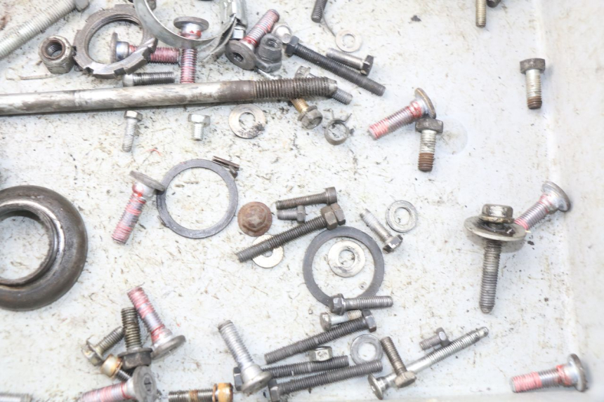 photo de SCHRAUBENBEUTEL PEUGEOT LUDIX 50 (2005 - 2007) - Zoom auf Gebrauchszustand