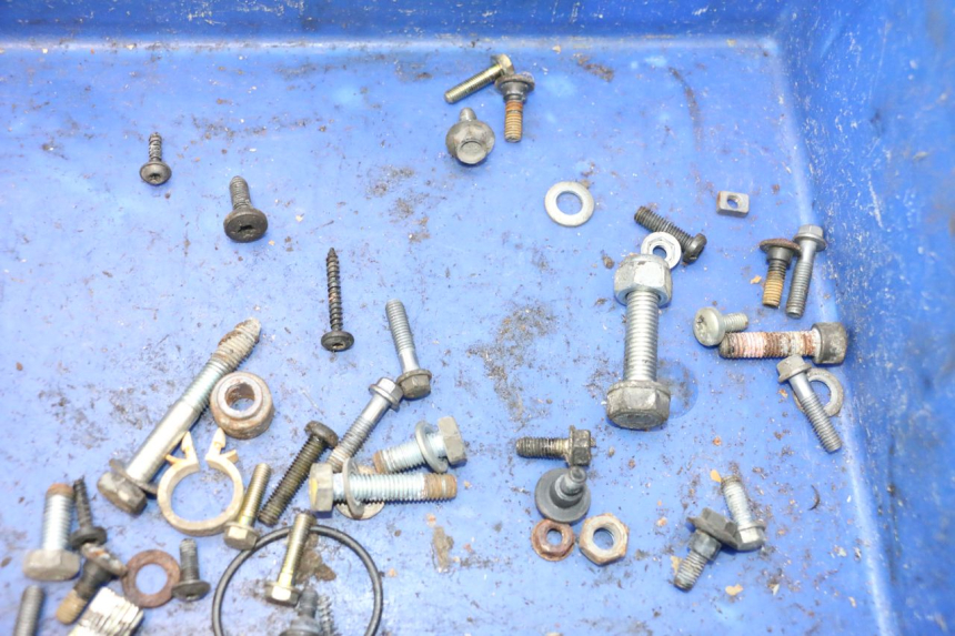 photo de SCHRAUBEN PEUGEOT LUDIX ONE 50 (2004 - 2013) - Technische Nahaufnahme