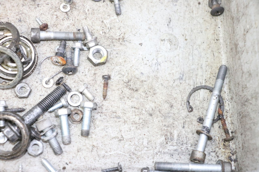 photo de SCHRAUBEN PIAGGIO LXV 4T 50 (2009 - 2013) - Zoom auf Gebrauchszustand