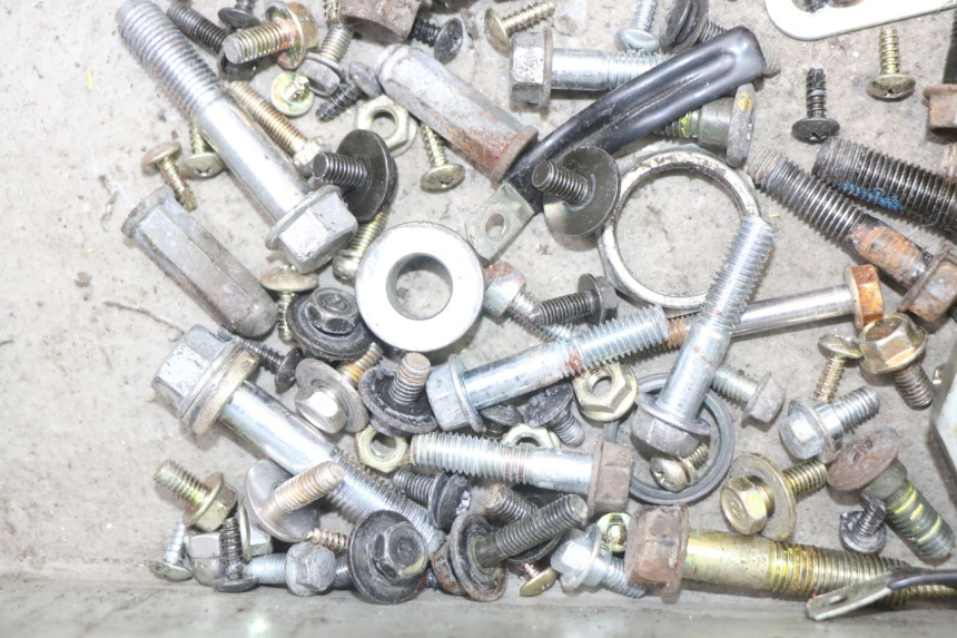 photo de SCHRAUBENBEUTEL SYM MIO 50 (2011 - 2017) - Alternative Perspektive