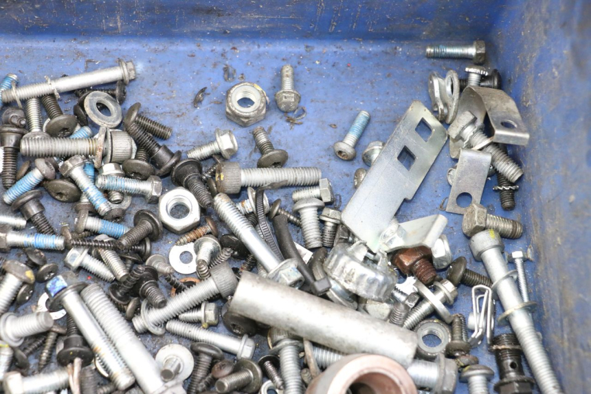 photo de SCHRAUBEN PIAGGIO MP3 HPE 350 (2018 - 2020) - Zoom auf Gebrauchszustand