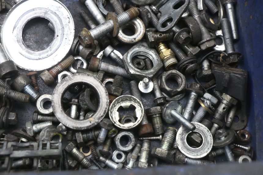 photo de SCHRAUBENBEUTEL PIAGGIO MP3 LT 400 (2007 - 2012) - Zoom auf Gebrauchszustand