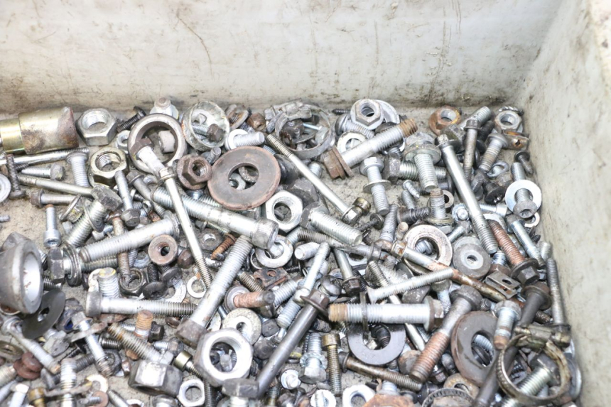 photo de SCHRAUBENBEUTEL PIAGGIO MP3 LT 400 (2007 - 2012) - Detailansicht des Bauteils