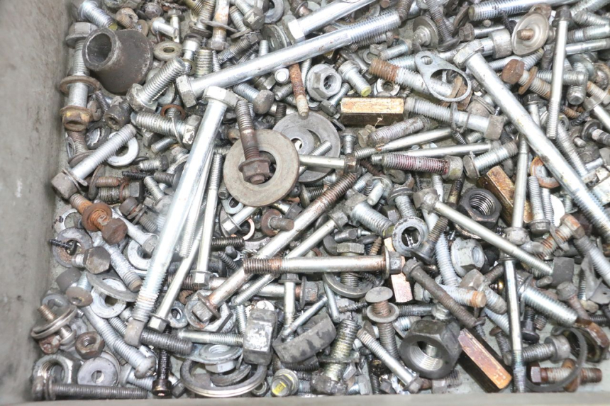 photo de SCHRAUBENBEUTEL PIAGGIO MP3 LT 400 (2007 - 2012) - Zoom auf Gebrauchszustand