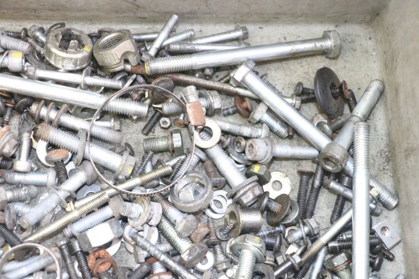 photo de SCHRAUBEN PIAGGIO MP3 LT 300 (2010 - 2016) - Technische Nahaufnahme