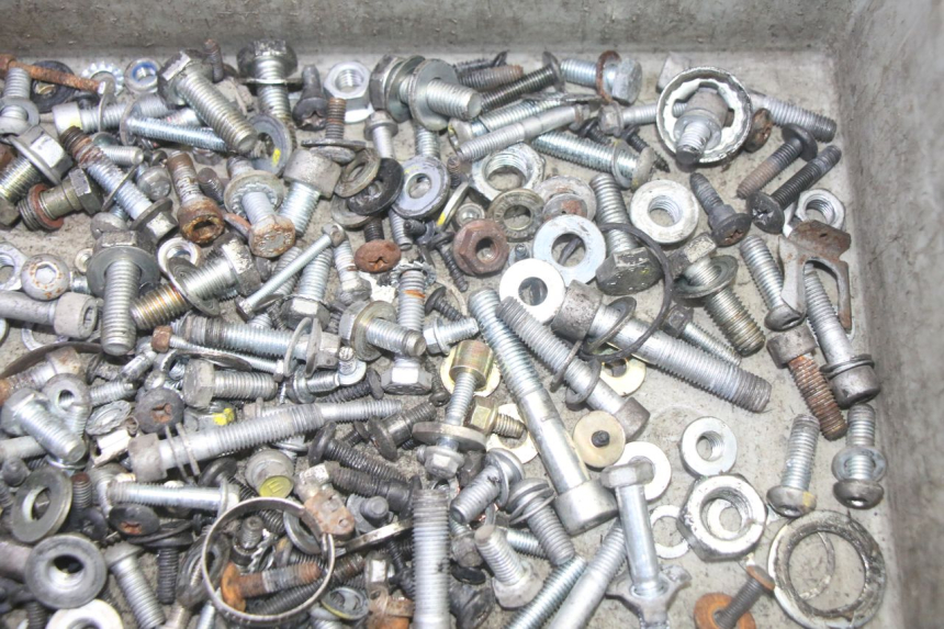 photo de SCHRAUBENBEUTEL PIAGGIO MP3 LT 400 (2007 - 2012) - Zoom auf Gebrauchszustand