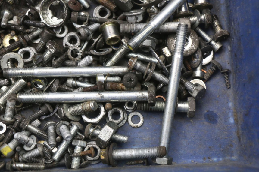 photo de SCHRAUBEN PIAGGIO MP3 125 (2006 - 2014) - Technische Nahaufnahme