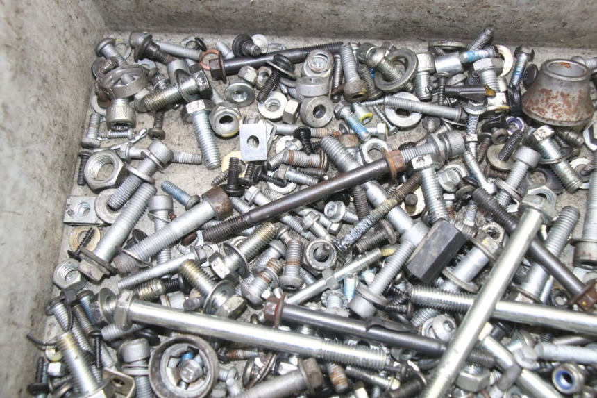 photo de SCHRAUBEN PIAGGIO MP3 500 (2014 - 2017) - Detailansicht des Bauteils