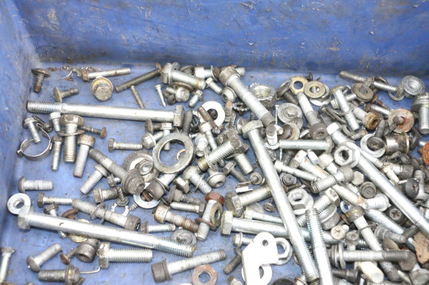 photo de SCHRAUBEN PIAGGIO MP3 125 (2006 - 2014) - Detailansicht des Bauteils