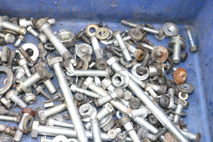 photo de SCHRAUBEN PIAGGIO MP3 125 (2006 - 2014) - Technische Nahaufnahme