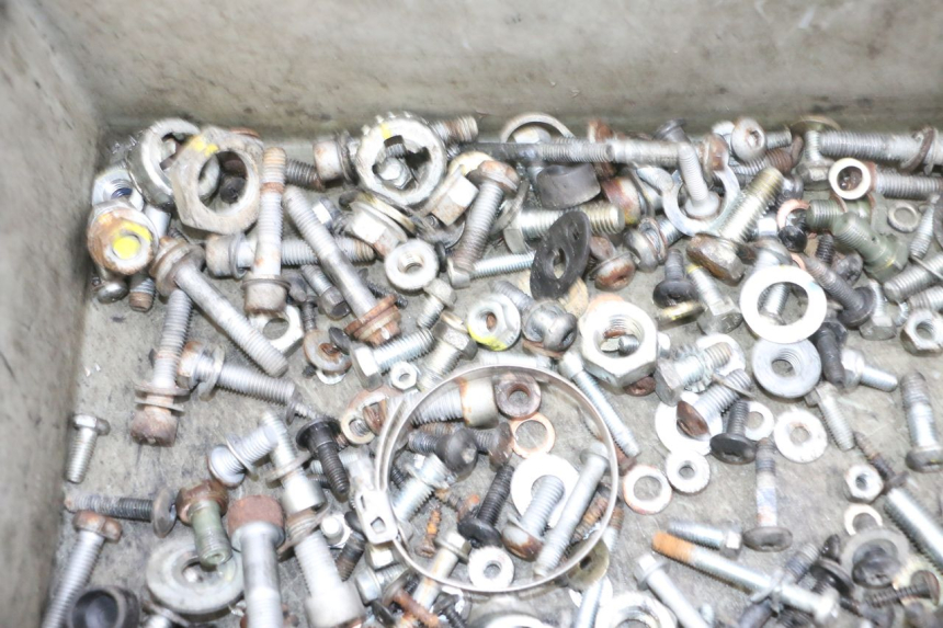 photo de SCHRAUBENBEUTEL PIAGGIO MP3 RL 250 (2006 - 2010) - Zoom auf Gebrauchszustand