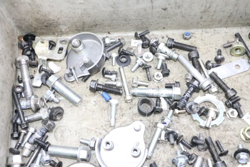 photo de SCHRAUBEN YAMAHA NEO'S CORE 1 (2022 - 2026) - Zoom auf Gebrauchszustand