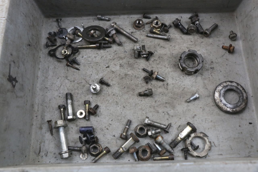 photo de SCHRAUBEN YAMAHA NEO'S NEOS 2T 50 (2007 - 2017) - Hauptansicht