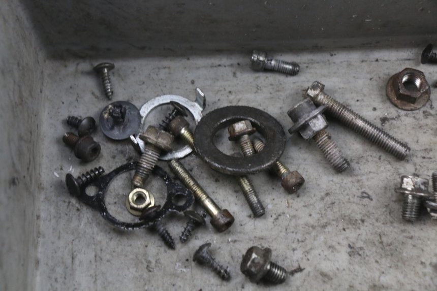 photo de SCHRAUBEN YAMAHA NEO'S NEOS 2T 50 (2007 - 2017) - Technische Nahaufnahme