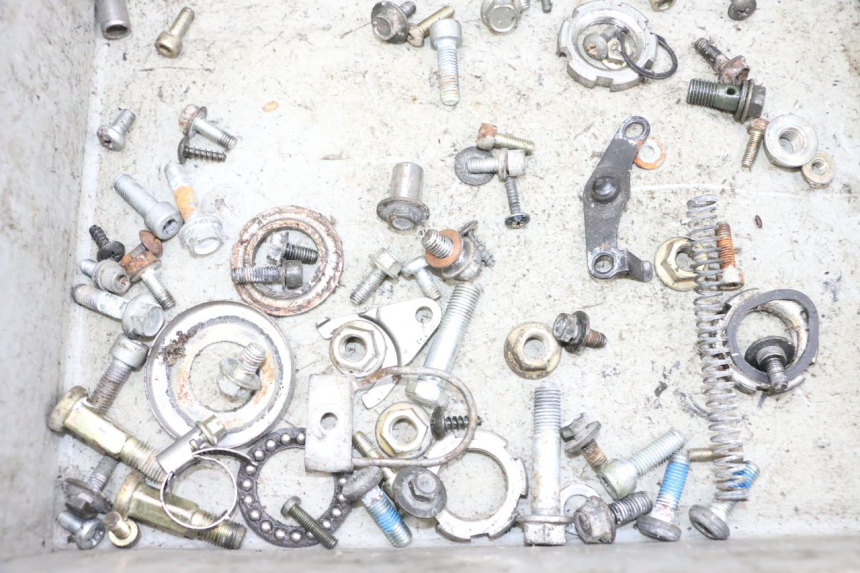 photo de SCHRAUBEN YAMAHA NEO'S NEOS 2T 50 (1998 - 2007) - Zoom auf Gebrauchszustand