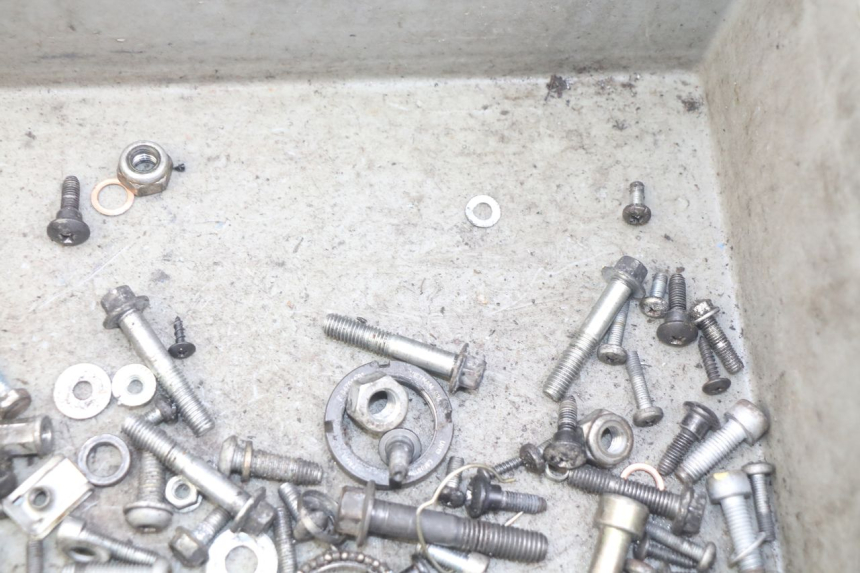 photo de SCHRAUBENBEUTEL PIAGGIO NEW TYPHOON 50 (2018 - 2021) - Zoom auf Gebrauchszustand