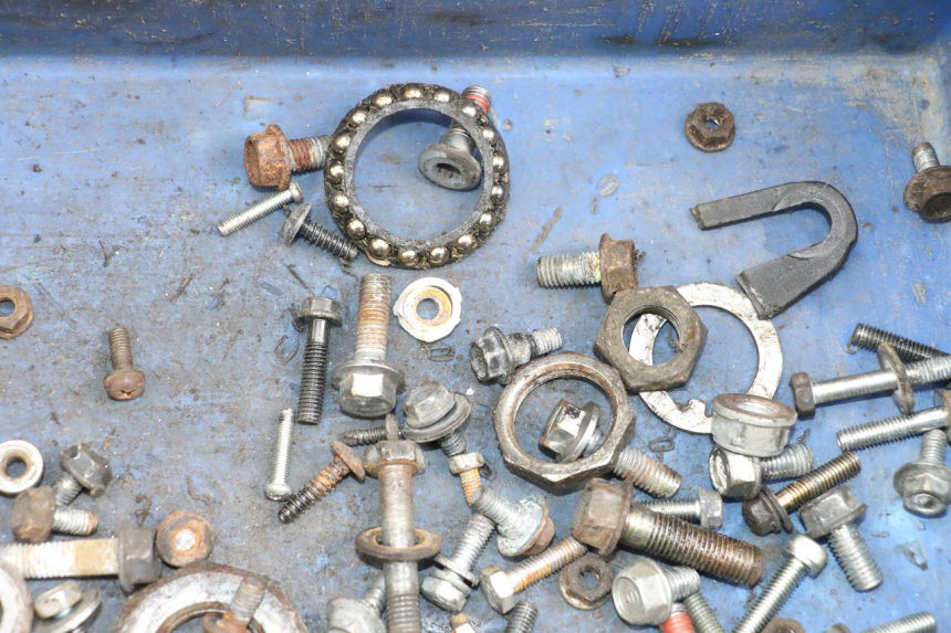 photo de SCHRAUBENBEUTEL HONDA NHX LEAD 110 (2008 - 2010) - Zoom auf Gebrauchszustand