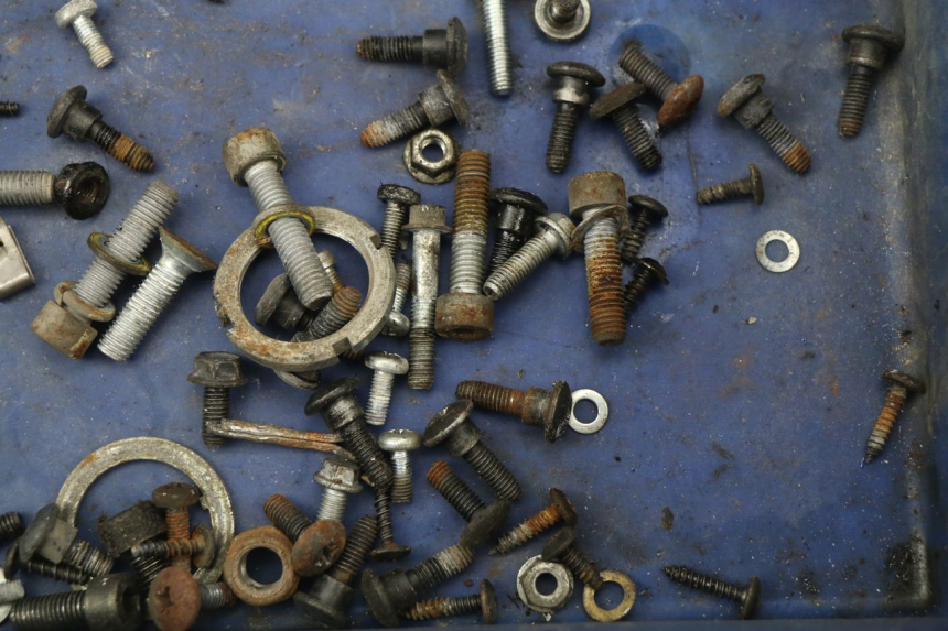 photo de SCHRAUBEN PIAGGIO NRG 50 (2004 - 2017) - Zoom auf Gebrauchszustand