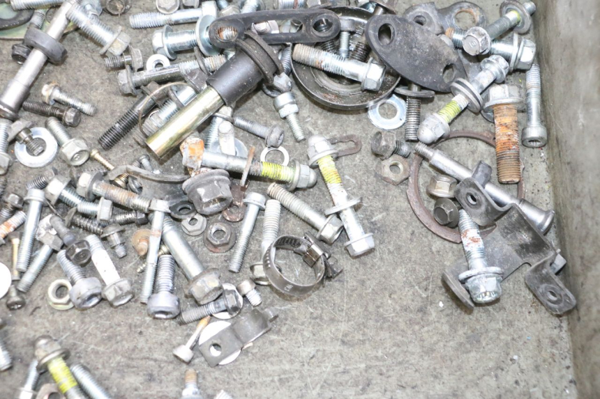 photo de SCHRAUBEN HONDA NSR R 125 (1994 - 2003) - Detailansicht des Bauteils