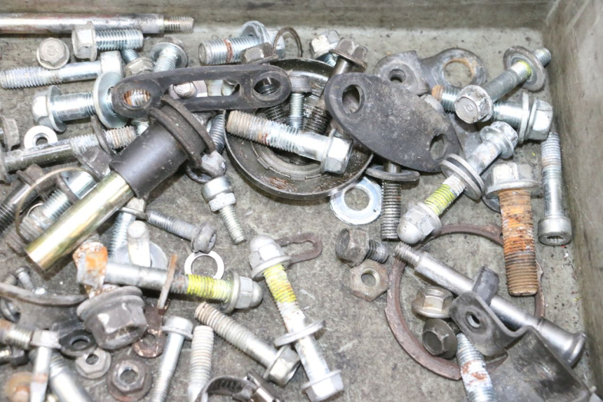 photo de SCHRAUBEN HONDA NSR R 125 (1994 - 2003) - Technische Nahaufnahme